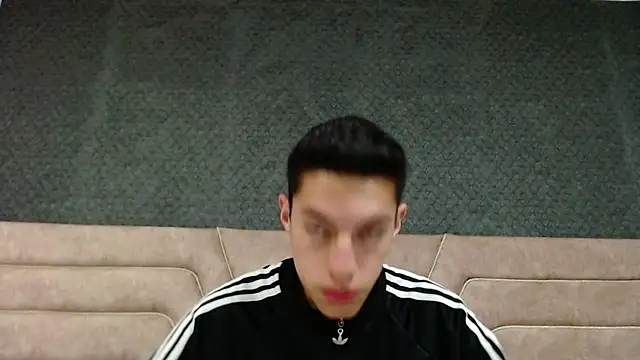 thiago19s 即時 XXX 聊天