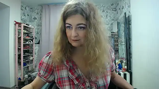 Helen1974's Live XXX Chat
