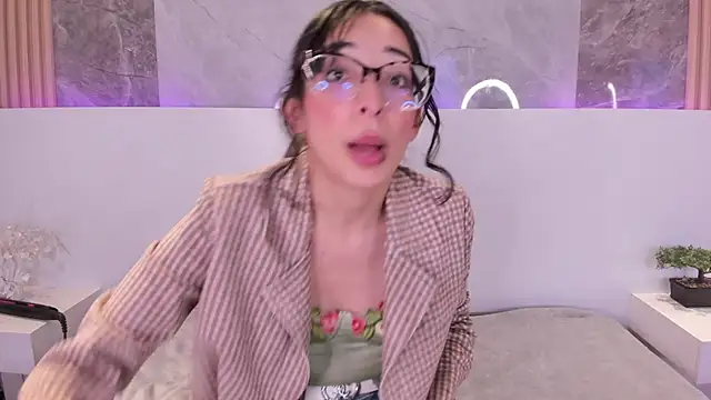 EmiliaBell_ 现场XXX聊天
