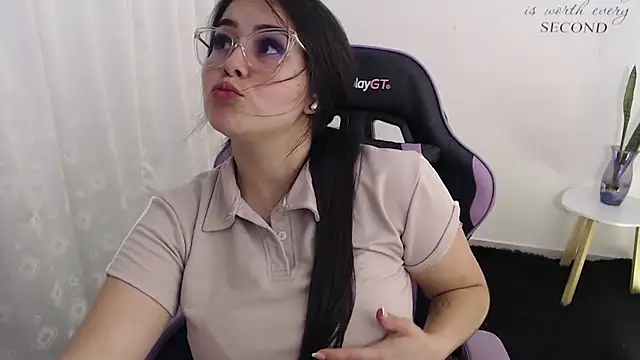 amberbakee Chat XXX live