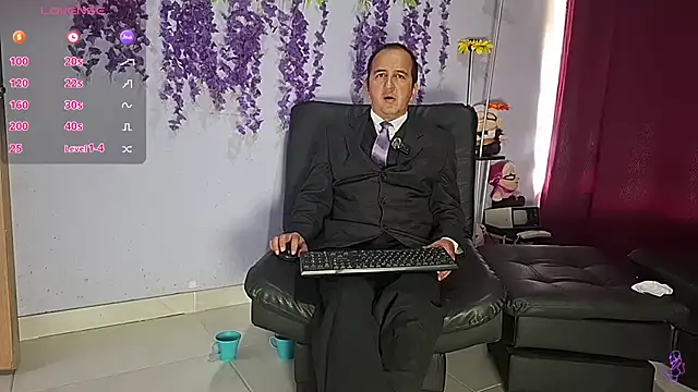 دردشة GreisyAndHazzan الجنسية المباشرة