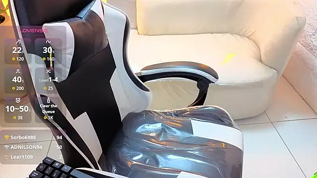 צ'אט XXX בשידור חי של roxan1_tp
