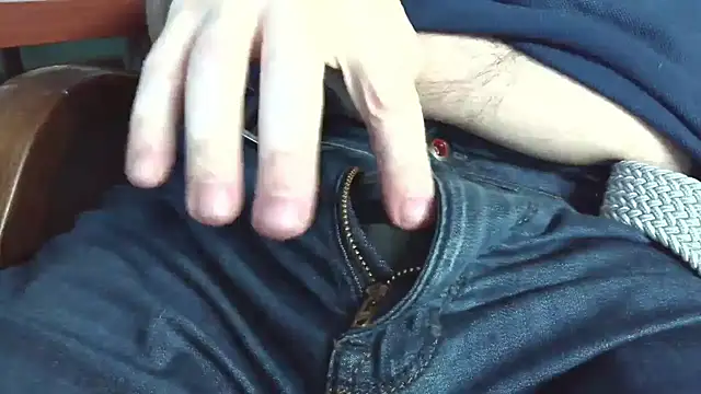 verylittletinycock Adlı Modelin Canlı XXX Sohbeti