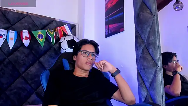 Chat XXX en directo de LiamKron