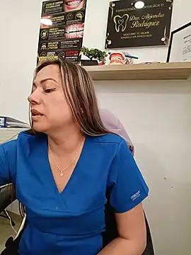 Živý XXX chat _Dentist-Madisson_04