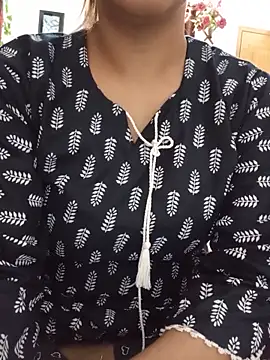 Tanha18 Chat XXX in diretta