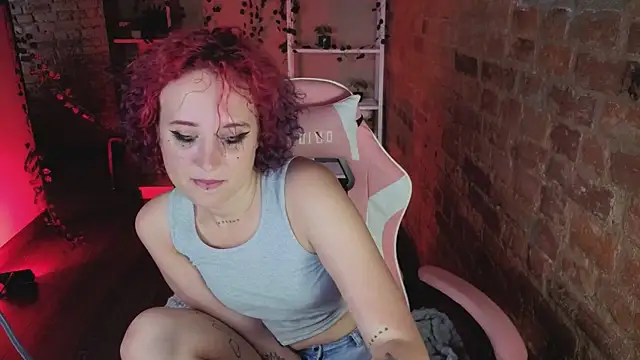 ScarlettSparkss Adlı Modelin Canlı XXX Sohbeti