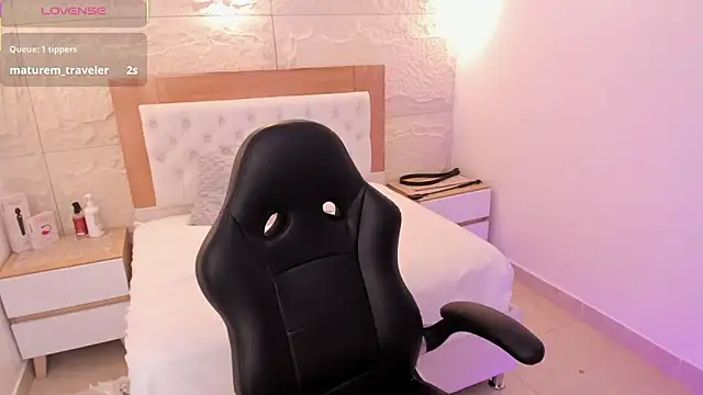 ROXI_MOON1 라이브 XXX 채팅