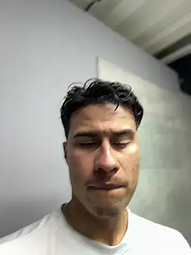 TavoHot_ live XXX chat