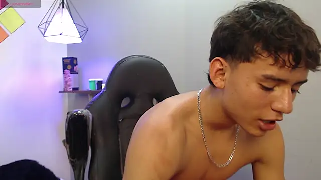 Czat XXX na żywo – Ryan_grayx