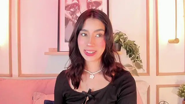 XXX chat uživo modela Nanami_