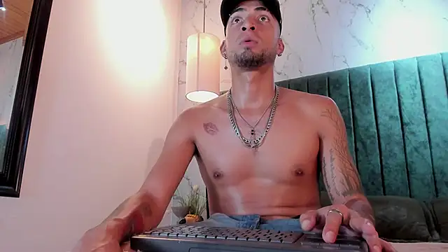 DrakeNeumann 现场XXX聊天