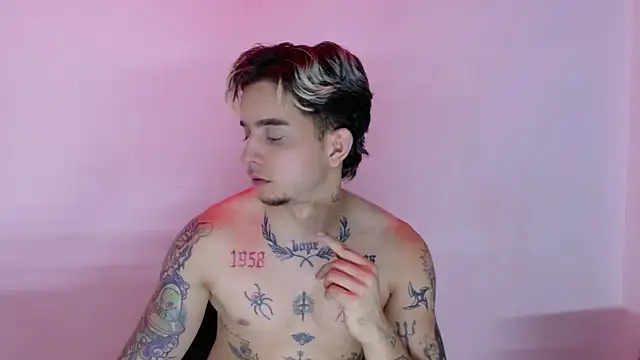 XXX chat uživo modela AliceandMax