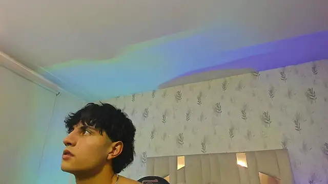 Kyler_tay 라이브 XXX 채팅