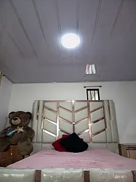serena_willow Chat XXX live