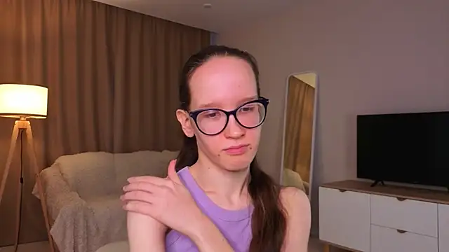 BettyBrowni élő XXX-chatje