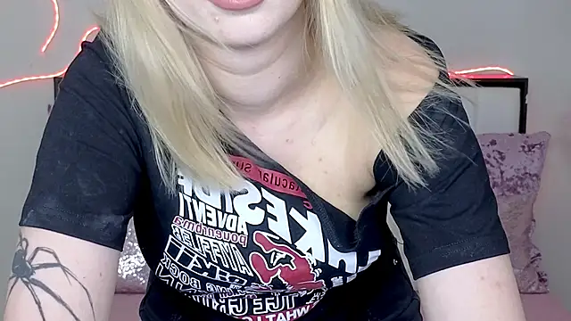 SashaBrooks élő XXX-chatje