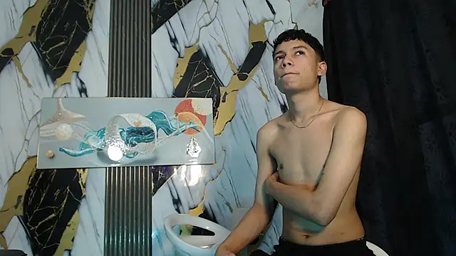 KING_LOVERS1 Adlı Modelin Canlı XXX Sohbeti