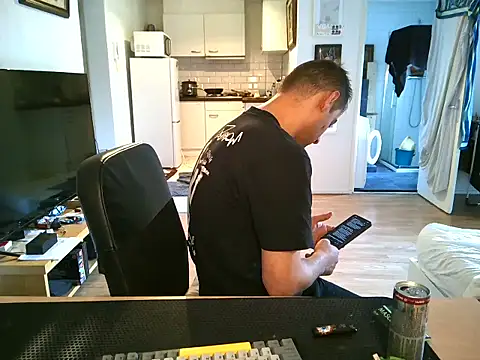 XXX chat uživo modela mihaimichael