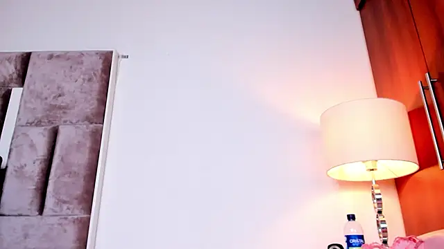Nia_Bunny's Live XXX Chat