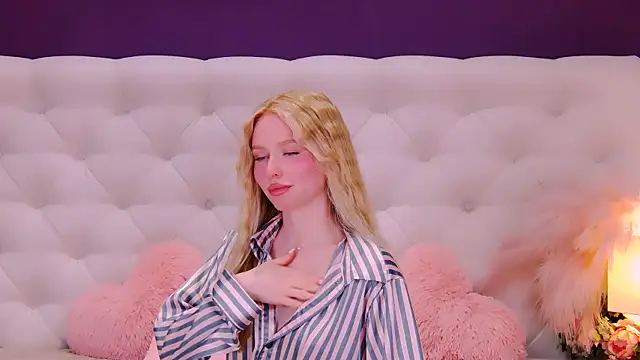 Онлайн чат XXX RheaSky