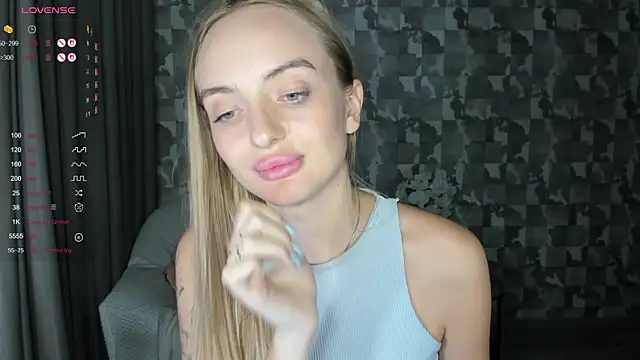 A_delina's Live XXX Chat