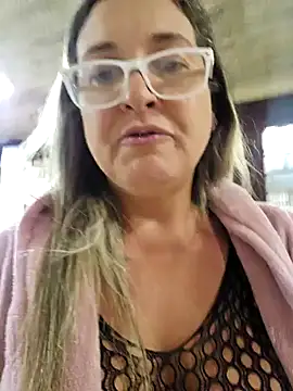 Chatroom XXX en direct de BellaFortuneGaucha