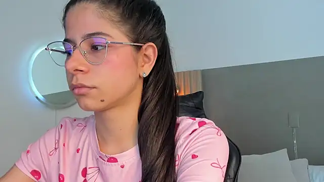 carlina_15 Live XXX-Chat