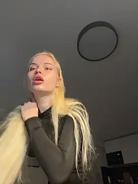 Vladamais' Live XXX Chat