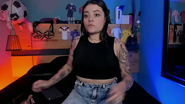 Chloe_Killua's Live XXX Chat