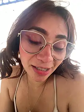 Manelykswift's Live XXX Chat