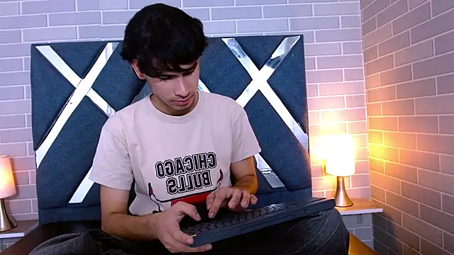 Kevin_Brooks1 Webcam Show