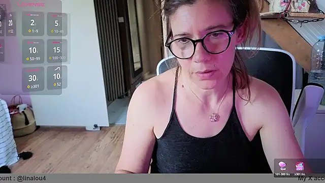 Lina_lou4 élő XXX-chatje