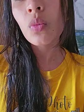 Rumy_2005 Adlı Modelin Canlı XXX Sohbeti