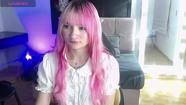 Онлайн чат XXX _Charlotte_Collins_