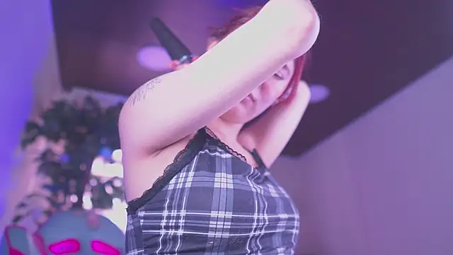 Rebecah_1のライブXXXチャット