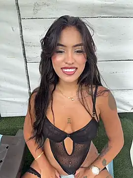 Chat XXX en directo de MystiqueXXX