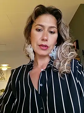 CelynaRoss Live XXX-chat