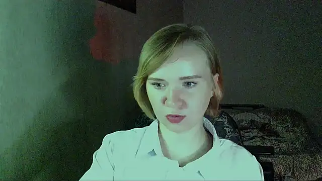 Ketrincold élő XXX-chatje