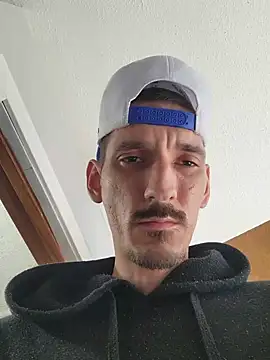 Matthew_204 Live XXX-Chat