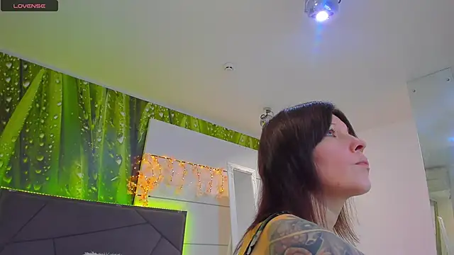 Chat +18 de VeraWatts ao vivo