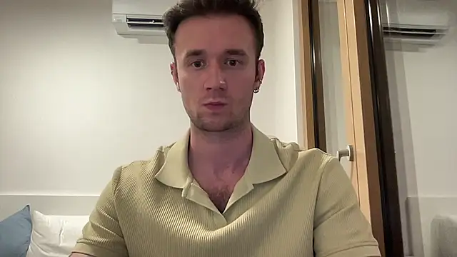 cute_mark XXX чат на живо