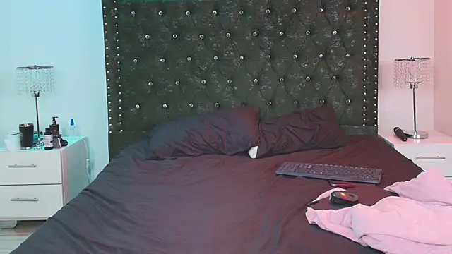 Chatroom XXX en direct de TarlyWho