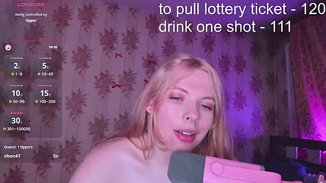Cutie_Bambi's Webcam Show