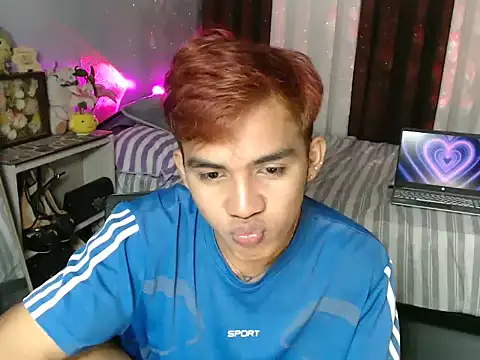 Chatroom XXX en direct de urhot_chany