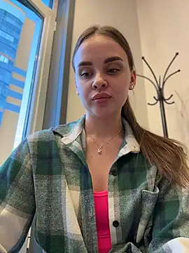 KristiRich Adlı Modelin Çevrimdışı XXX Sohbeti