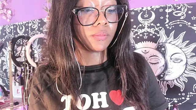 Gaia_Gatex Live XXX Chat