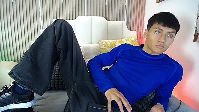 Chat XXX ao vivo de AdrianStark_