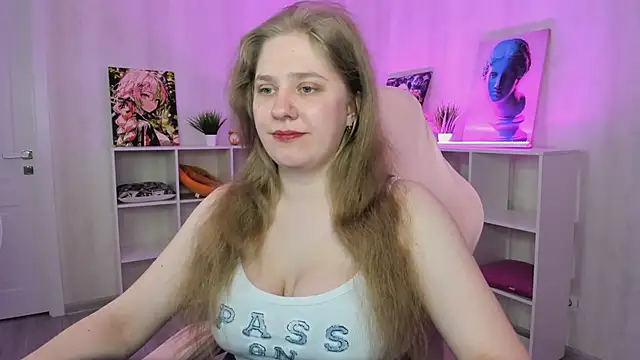 Megan_Violer Chat XXX in diretta