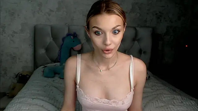 Ella_Milla's Live XXX Chat